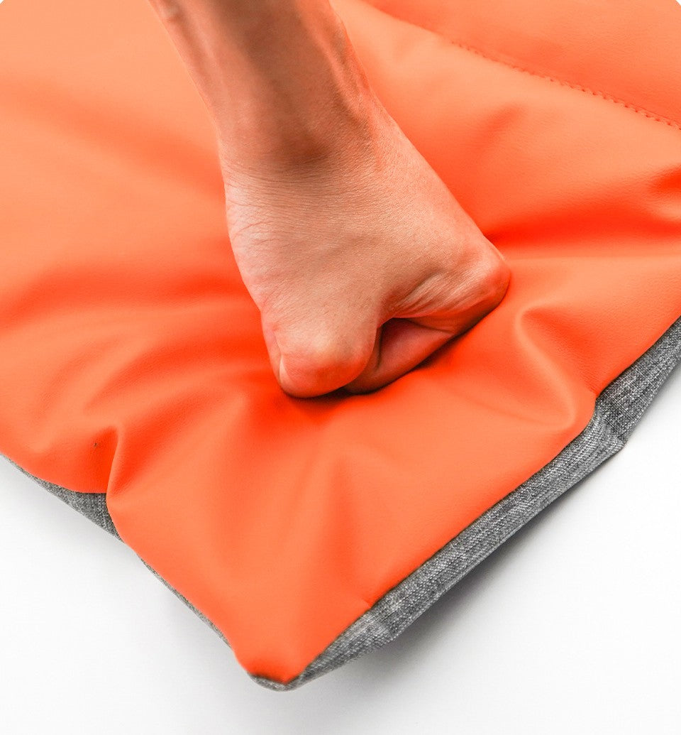 Portable Waterproof Pet Mat – Foldable, Scratch-Resistant & Easy to Clean