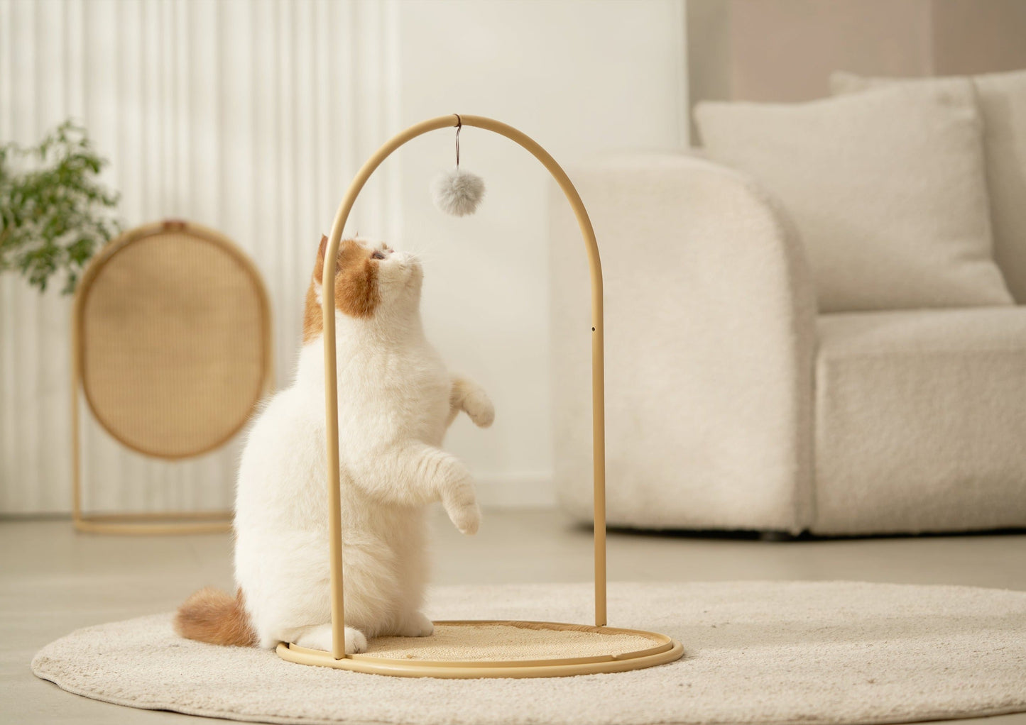 SODA Cat Scratching Post in Ginger With Paper Scratch Pad